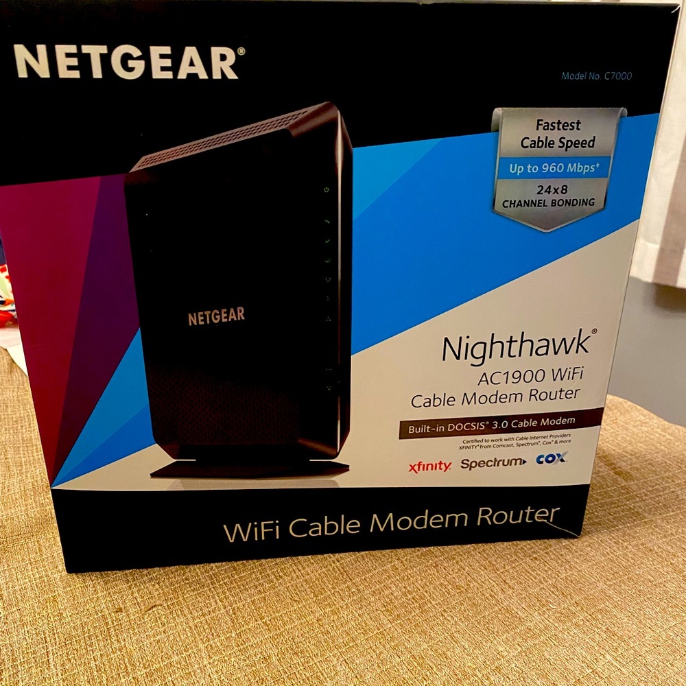 NETGEAR Nighthawk AC1900 WiFi Cable Modem Router